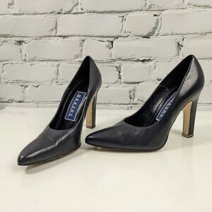 BAKERS black leather high heel pumps pointed toe size 6B